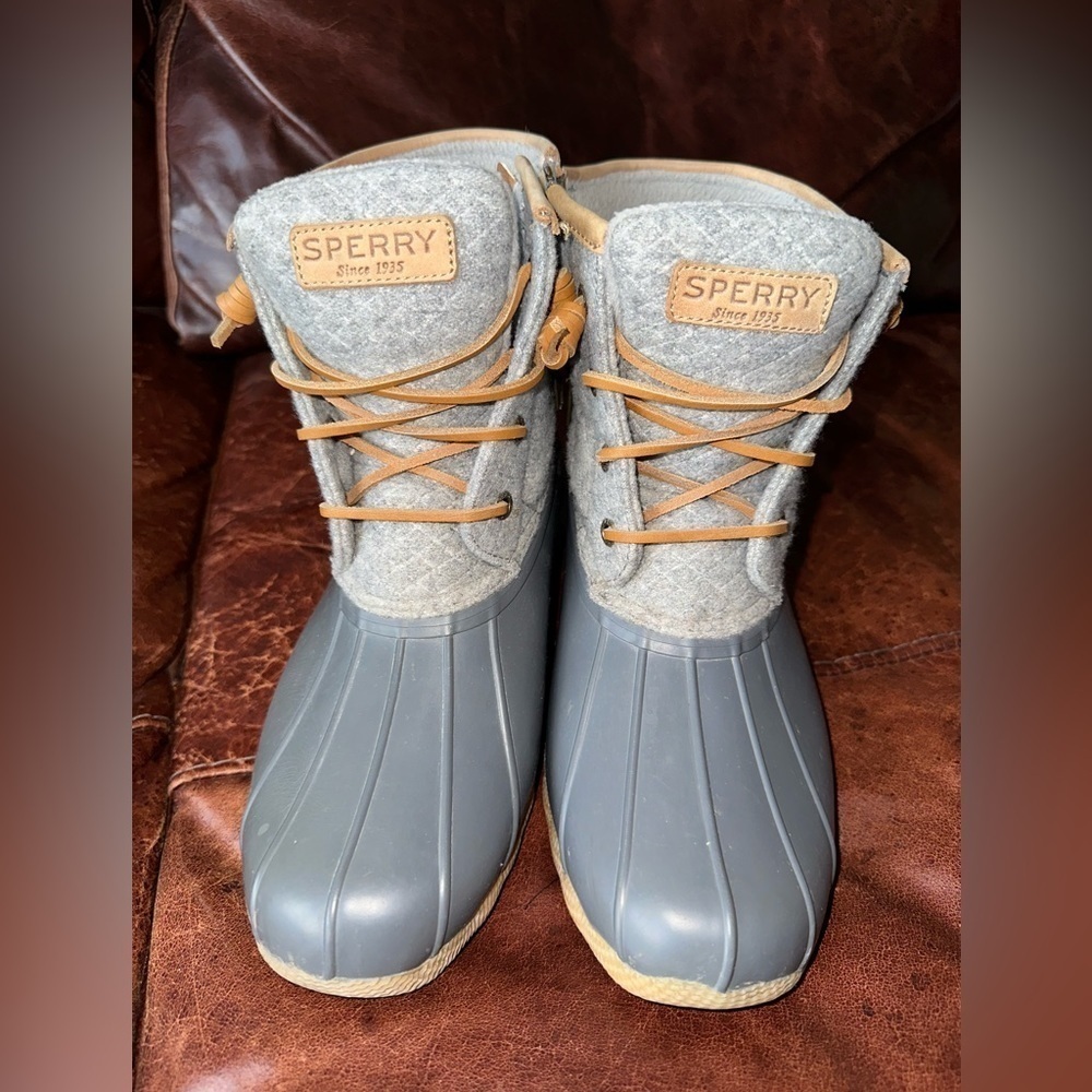 Sperry Women’s Wool Boots Size 7.5